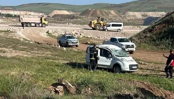 Mardin'de Feci Kaza: Dört Kişi Yaralandı, Detaylar Ortaya Çıktı!