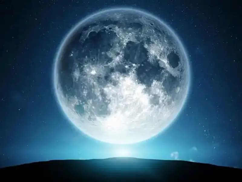 2025 Nisan Dolunayı: Etkileri ve Burçlar Üzerindeki Gizemli Yansımaları