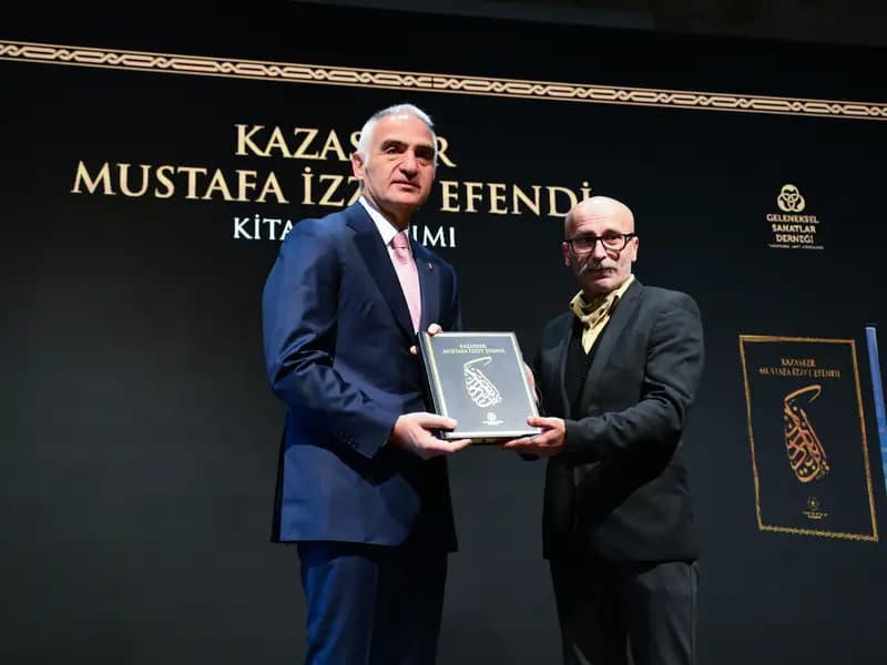 Ayasofya Hattatı Kazasker Mustafa İzzet Efendi Kitabı Tanıtıldı