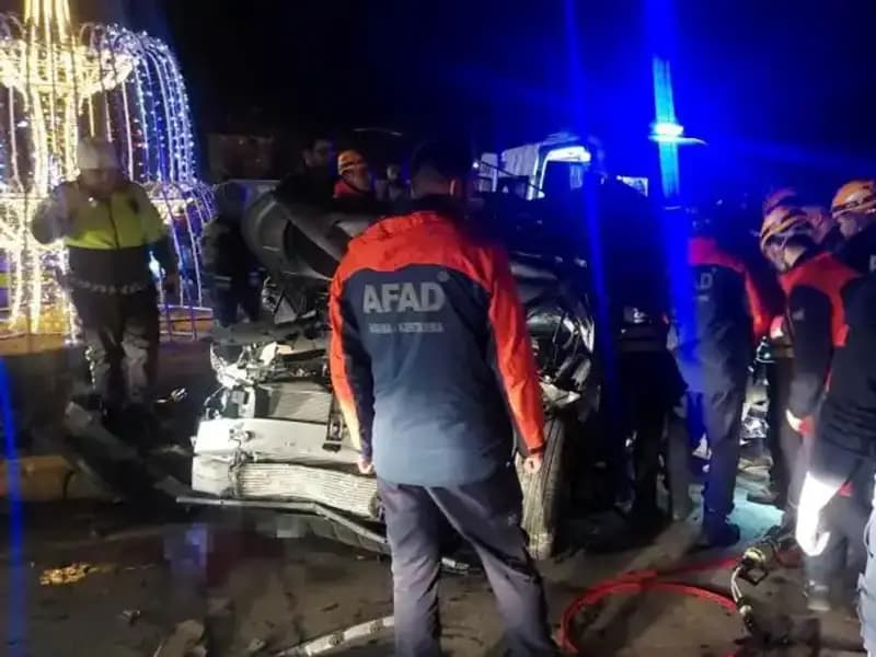 Erzurum'da Altı Aracı Biçen Sürücü Gözaltına Alındı: Korkutan Kaza Detayları