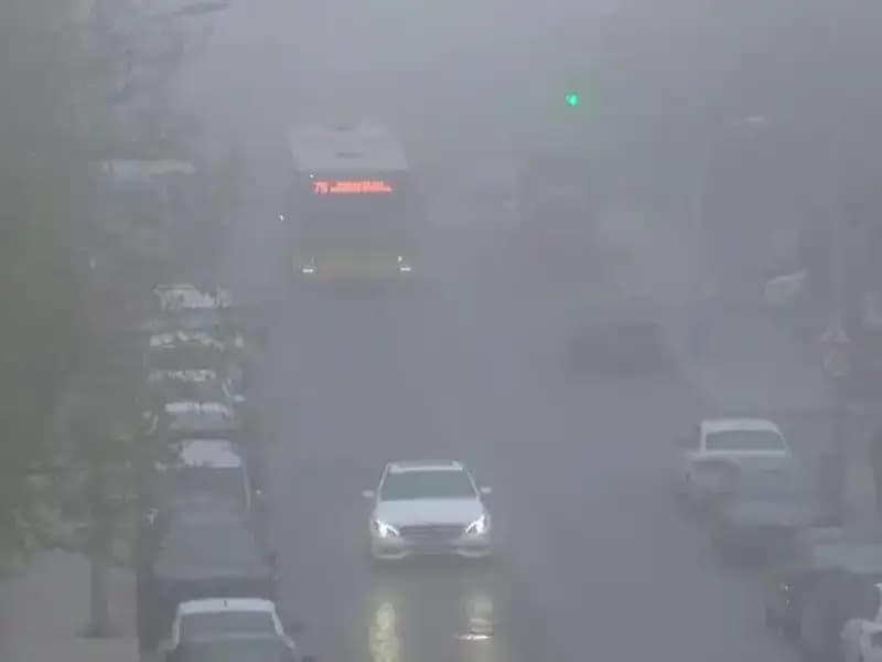 İstanbul'da Sis Tüm Şehri Kapsadı: Görüş Mesafesi Düşüyor