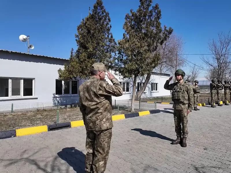 Kara Kuvvetleri Komutanı Tokel, Iğdır ve Nahçıvan'ı Ziyaret Etti