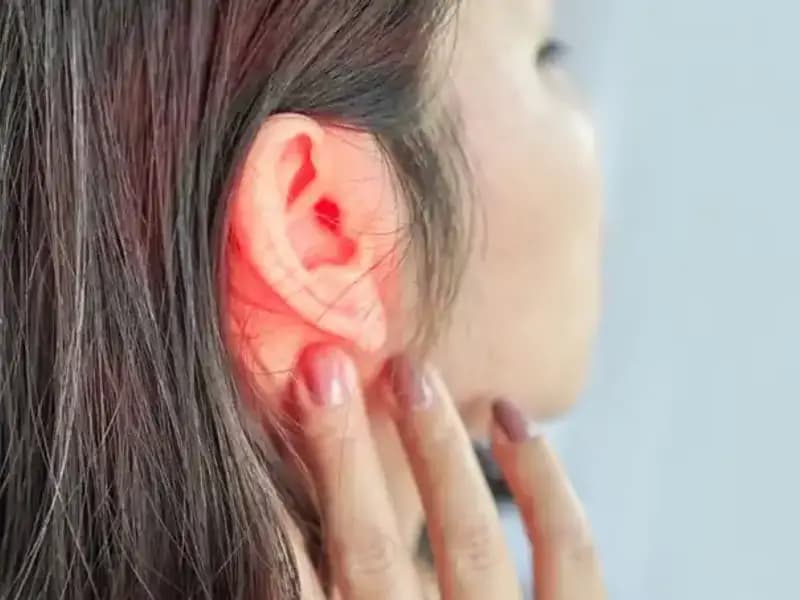 Genç Yaşta Kulak Enfeksiyonu Zannedilen Kötü Haber: Tümör Şoku