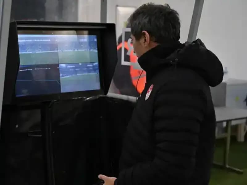 Beşiktaş-Gaziantep FK Maçında Alman VAR Hakemi Heyecanı!