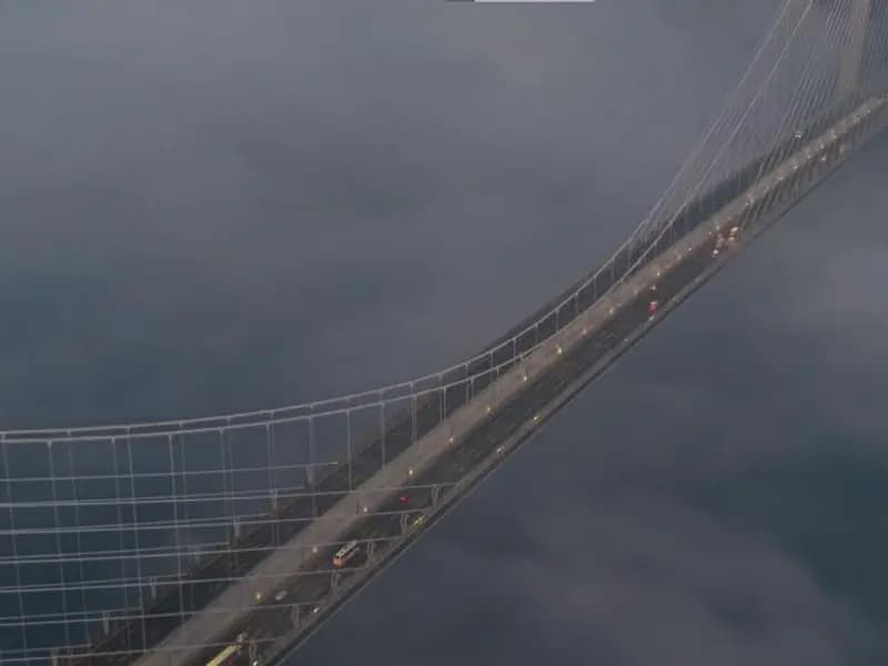 İstanbul'da Yoğun Sis: Yavuz Sultan Selim Köprüsü Kayboldu