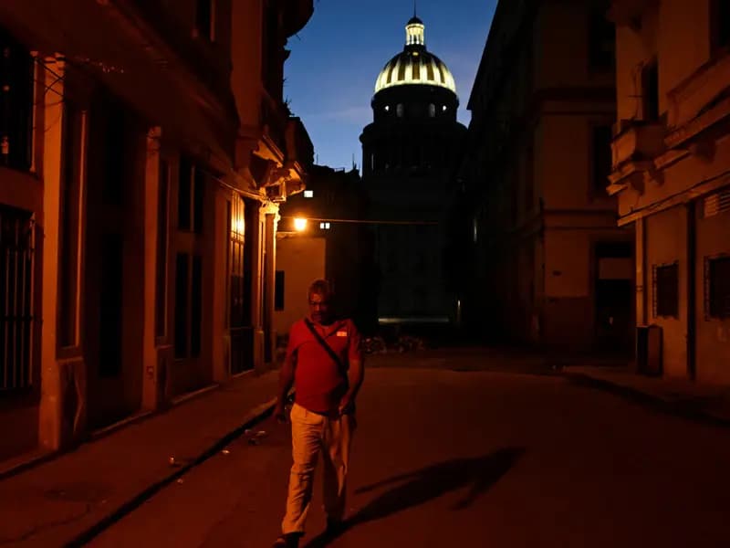 Küba, Petrol Krizi ve Ekonomik Çöküşle Yalnızlaşıyor