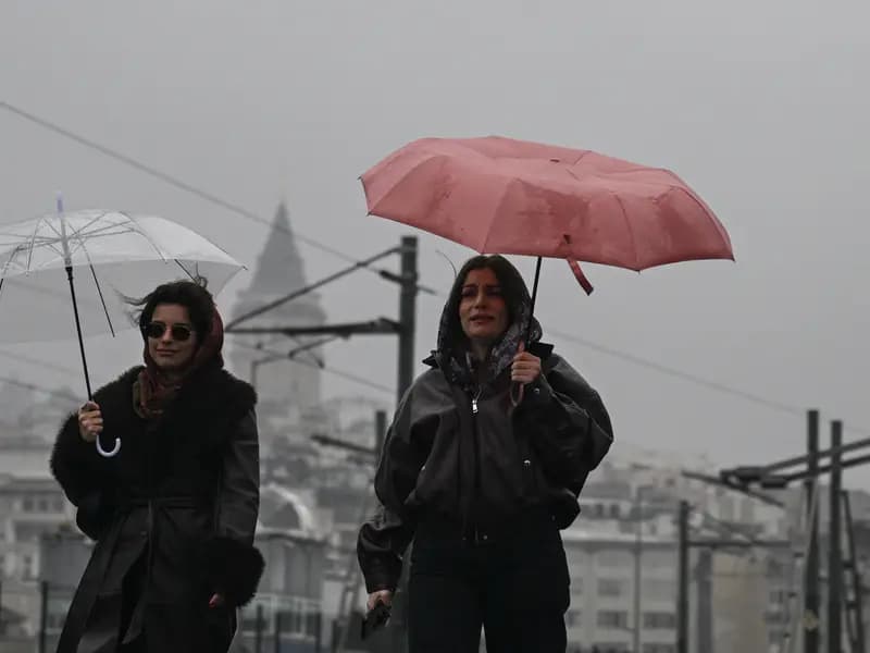 İstanbul'da Bahar Havası Kısa Süreli, Sıcaklık 6 Derece Düşecek
