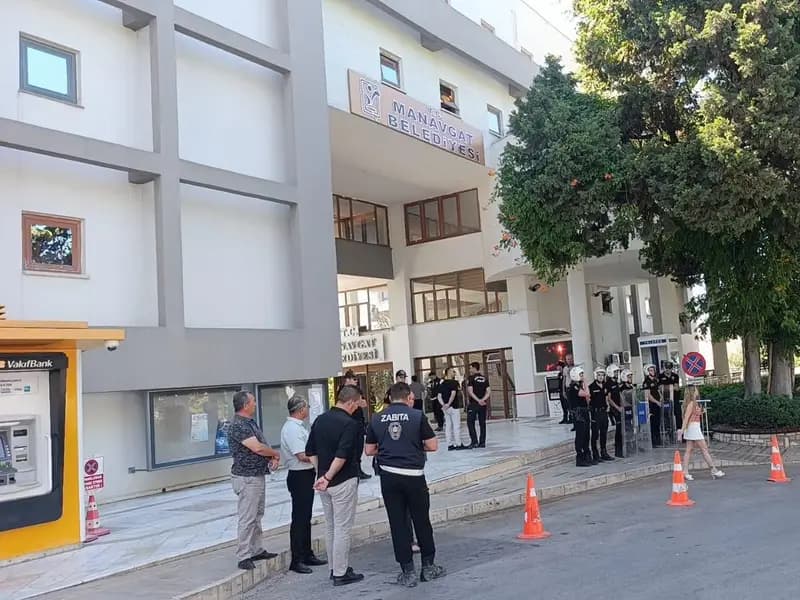Manavgat Belediyesi'nde Rüşvet Soruşturmasında 36 Gözaltı
