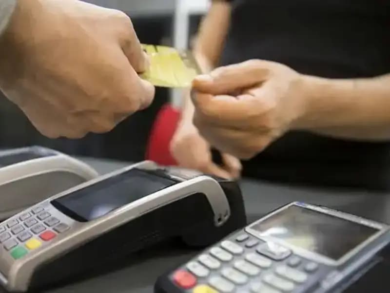 Kartlı Harcamalarda Gizli Artış: Tasarruf Etme Yöntemleri