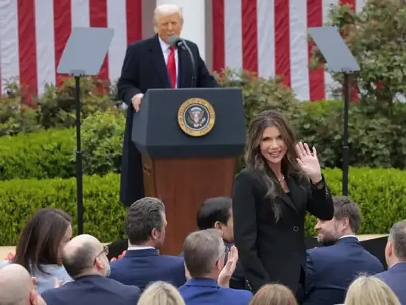 Fenomen Bakan, Ülkenin Siyasi Arenasını Sarsan Açıklamalar Yaptı