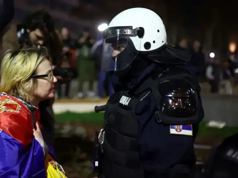 Sırbistan'da Gerilim Tırmanıyor: Yasaklı Sonik Silahlar Kullanıldı