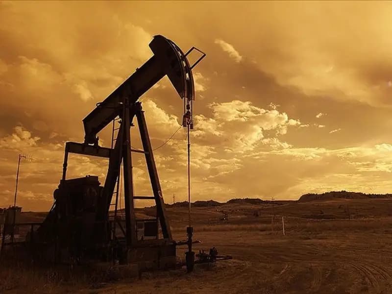 Kuveyt, Hürmüz Boğazı'ndaki Gerginlik Nedeniyle Petrol Üretimini Kısıtladı