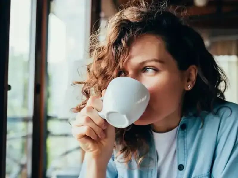 48 Yaşındaki Kadın Güne Kahveyle Başlıyordu: Doktorların Şok Edici Uyarısı