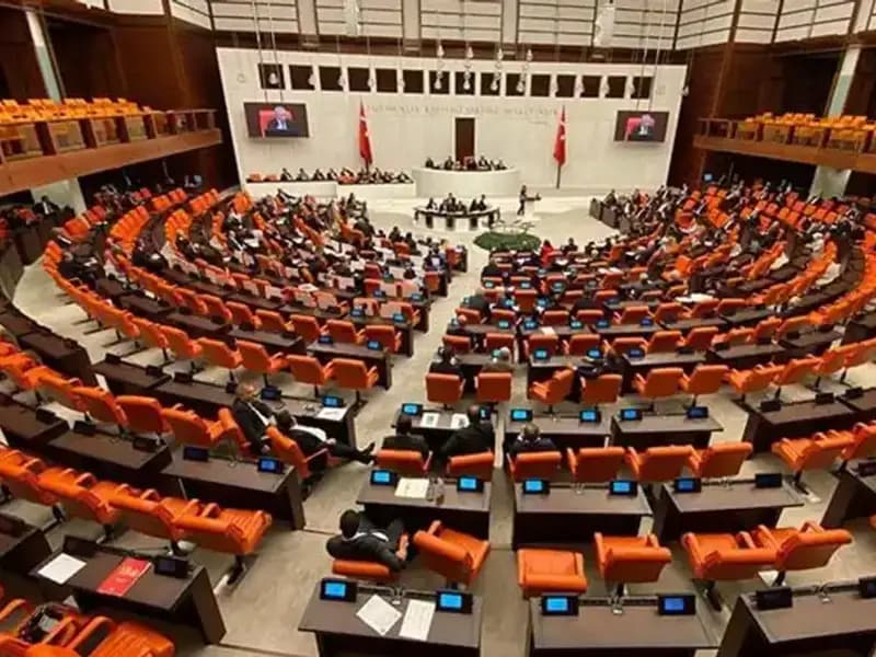 Emekli İkramiyesi için Tarihi Teklif TBMM'de: İlk Adım Atıldı!