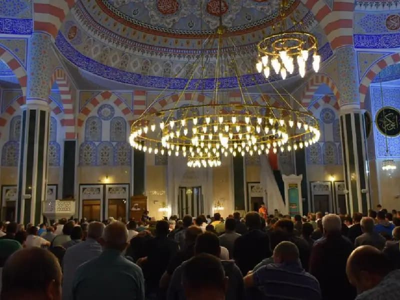 Regaip Kandili Kutlamaları Bugün