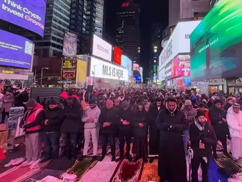 New York Times Meydanı'nda Teravih Namazı: Kültürel Bir Buluşma