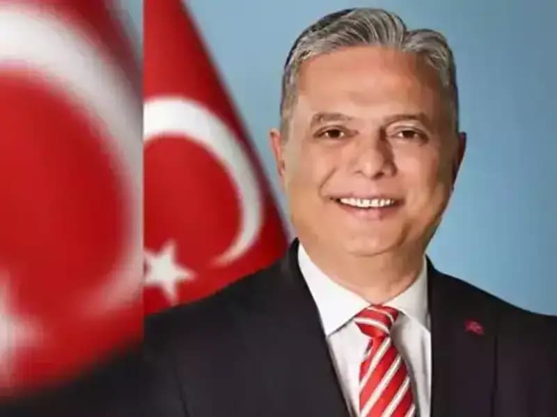 Ümit Uysal: CHP Genel Başkan Adayı Kimdir, Hayatı ve Politika Vizyonu