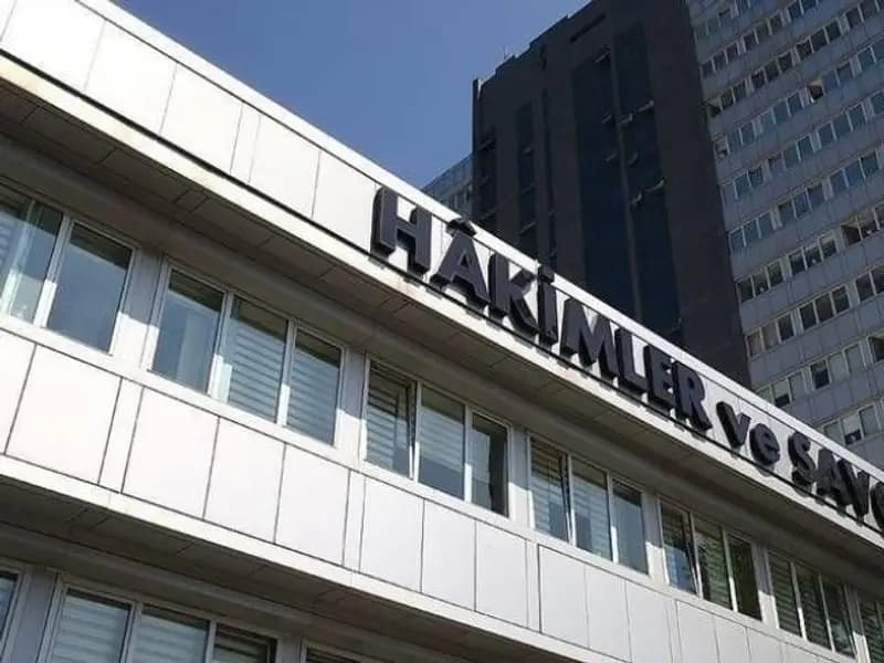 HSK Kararnamesiyle 12 Hakim ve Savcının Görev Yeri Değişti