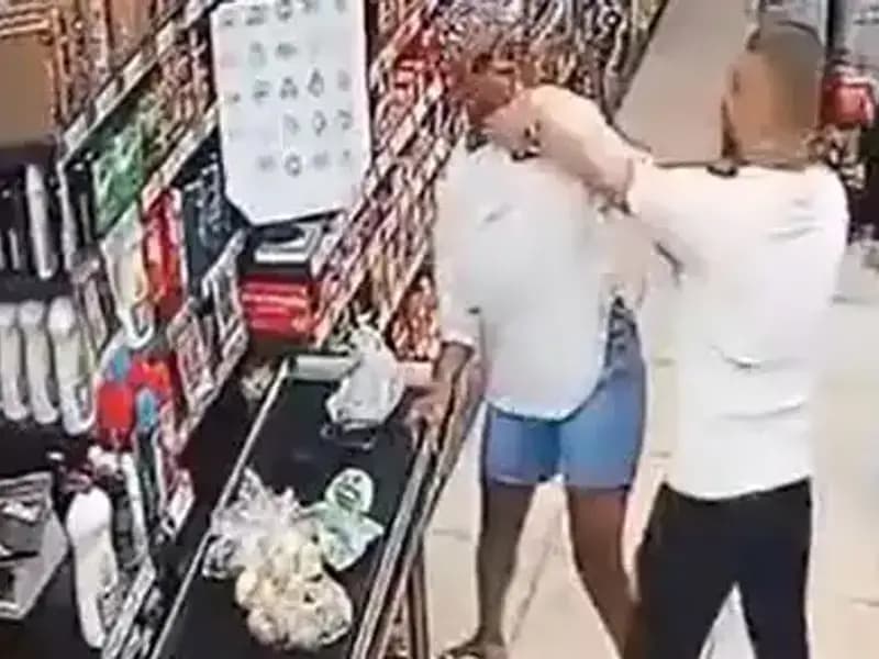 Market Kasa Sırasında Yaşanan Tüyler Ürpertici Olay: Kadına Saldırı