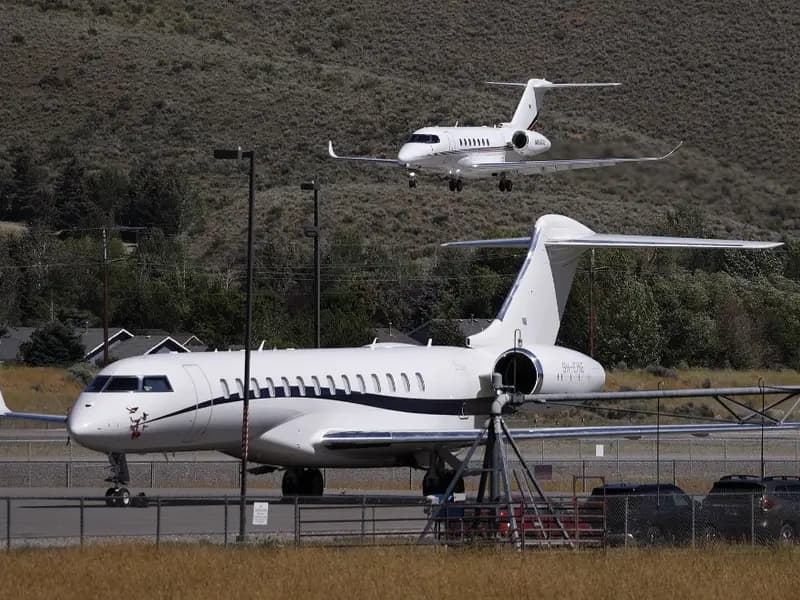 Zenginler Savaşın Ortasında Özel Jetlerle Kaçıyor