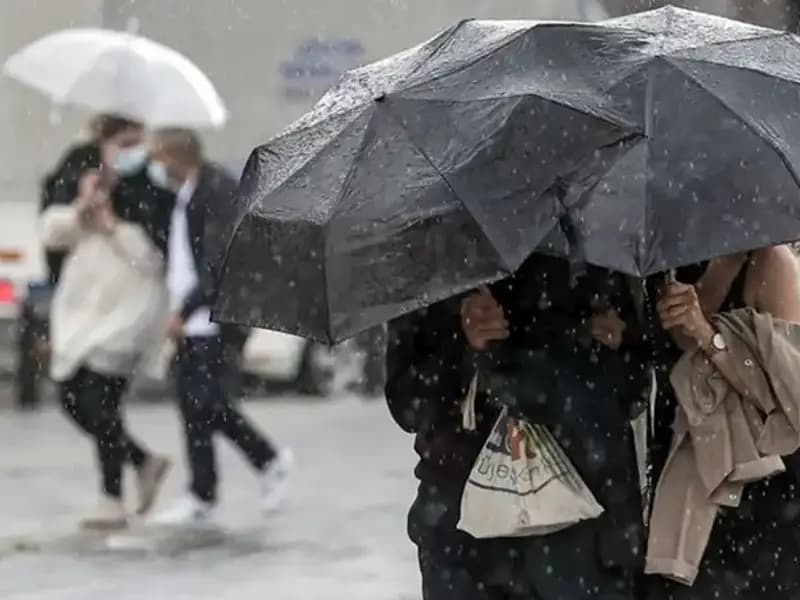 Kış Soğuğu Geri Dönüyor: İstanbul'u Bekleyen Sağanak Yağışlar Neler Getirecek?