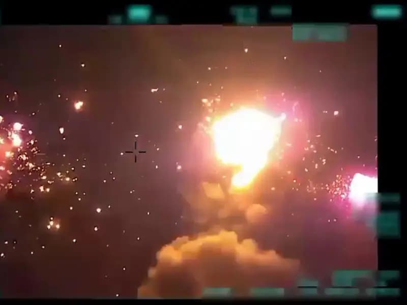 MİT PKK/YPG'nin esed rejiminden ele geçirdiği 12 tırı imha etti.