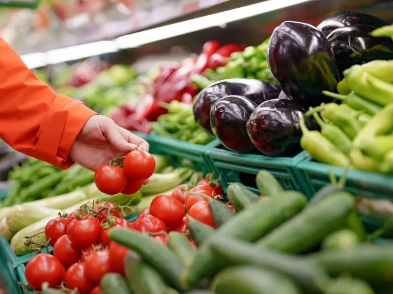 Dijital Gıda Sistemi: Raflar Dolu Ama Yiyecekler Erişilemez