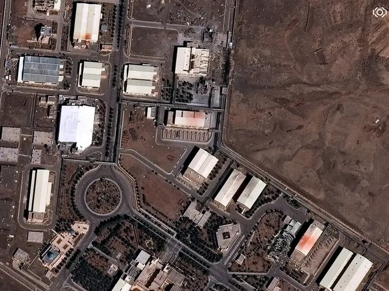 Trump'ın Nükleer Operasyon Planı: İran'ın Uranyum Stoku Tehdit mi?