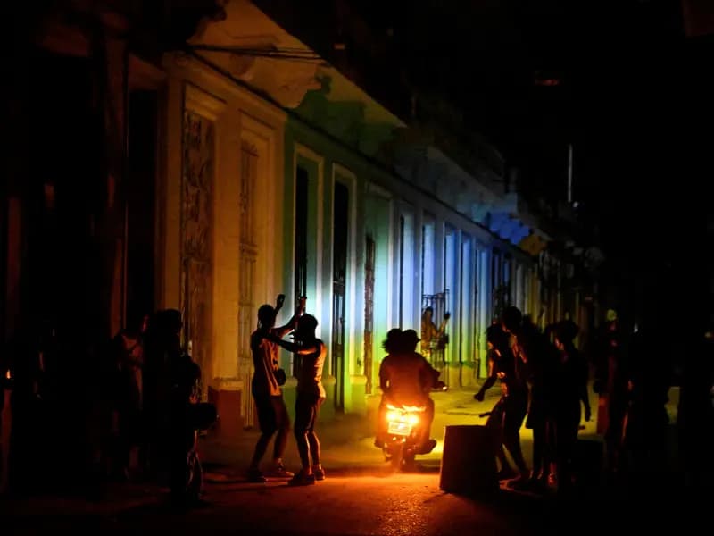 Küba'da 6 Büyüklüğünde Deprem, Elektrik Şebekesi Çöktü