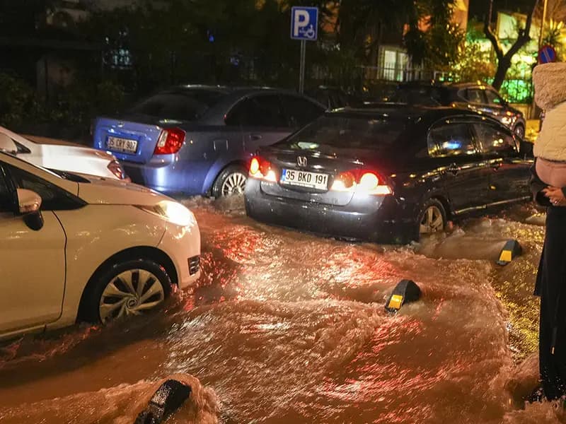 Meteoroloji'den Sel Uyarısı: Hatay ve Çevresi Dikkatli Olmalı