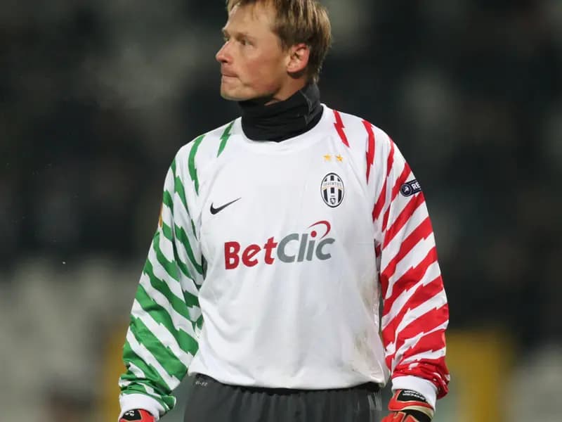 Arsenal'ın Eski Kalecisi Manninger, Trajik Bir Kaza Sonucu Hayatını Kaybetti