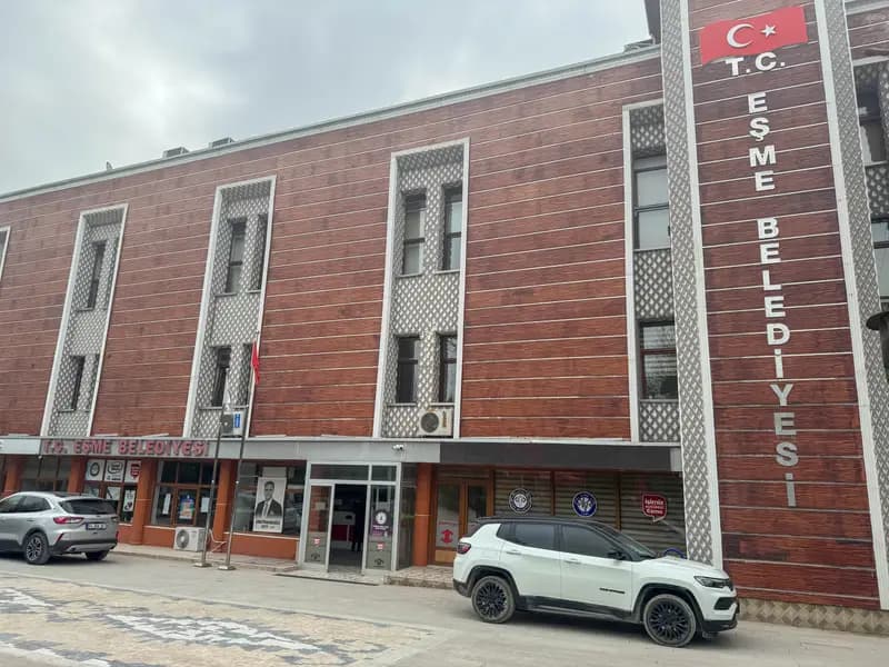 Eşme Belediyesi'nde Yolsuzluk Skandalı: Başkan Tutuklandı