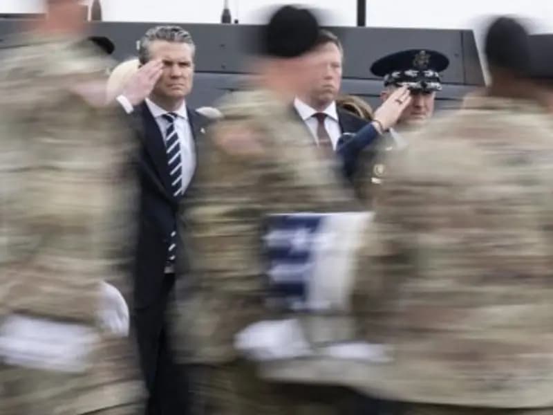 Pentagon'da Üst Düzey Görevden Almalar: Hegseth'in Stratejisi