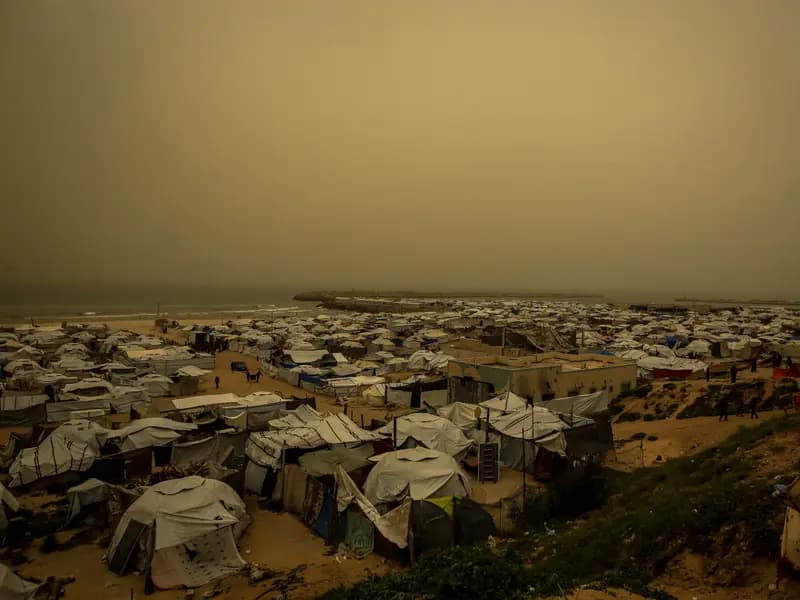 Gazze'de Kum Fırtınası, İnsani Krizi Derinleştiriyor