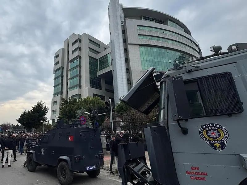 Akdeniz Belediye Başkanı Sarıyıldız'a Yerine Görevlendirme