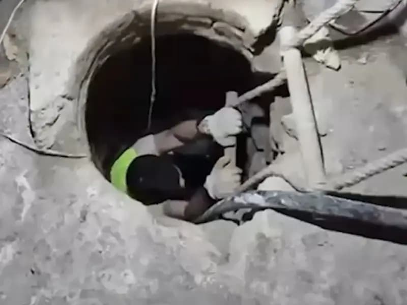 Fatih’te Define Avına Çıkan Üç Şüpheli Suçüstü Yakalandı