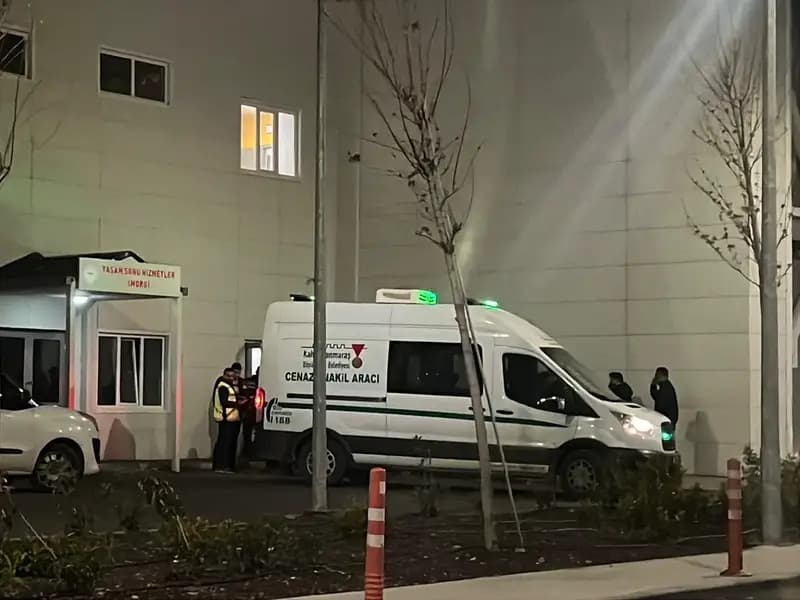 Kahramanmaraş'ta Eşini Vuran Adamın Peşine Düşüldü