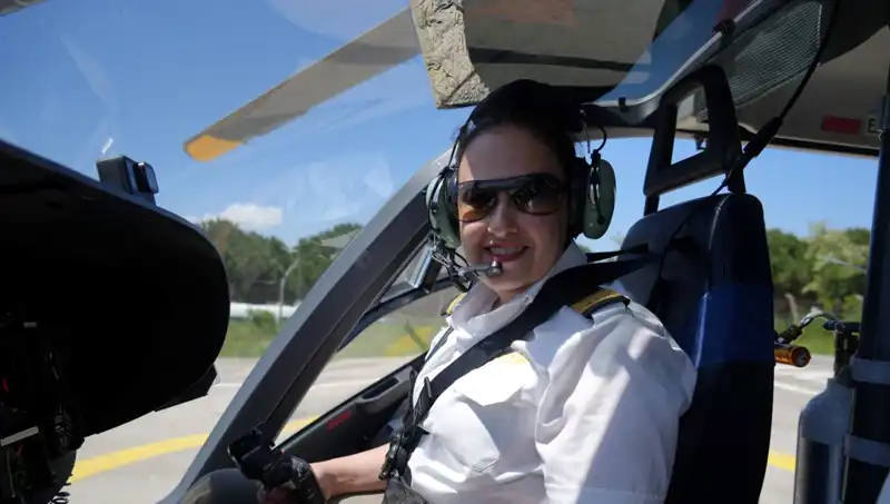 Türkiye'nin İlk Kadın Ambulans Helikopter Pilotunun Azmi ve Başarı Hikayesi