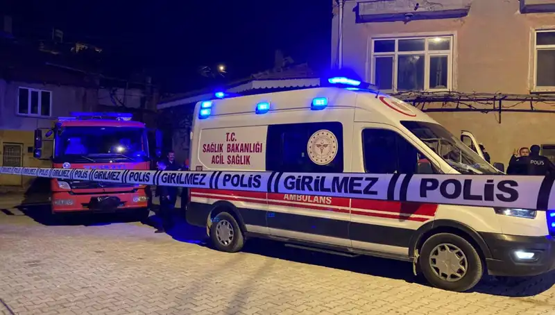 88 Yaşındaki Adam Evinde Yangında Hayatını Kaybetti
