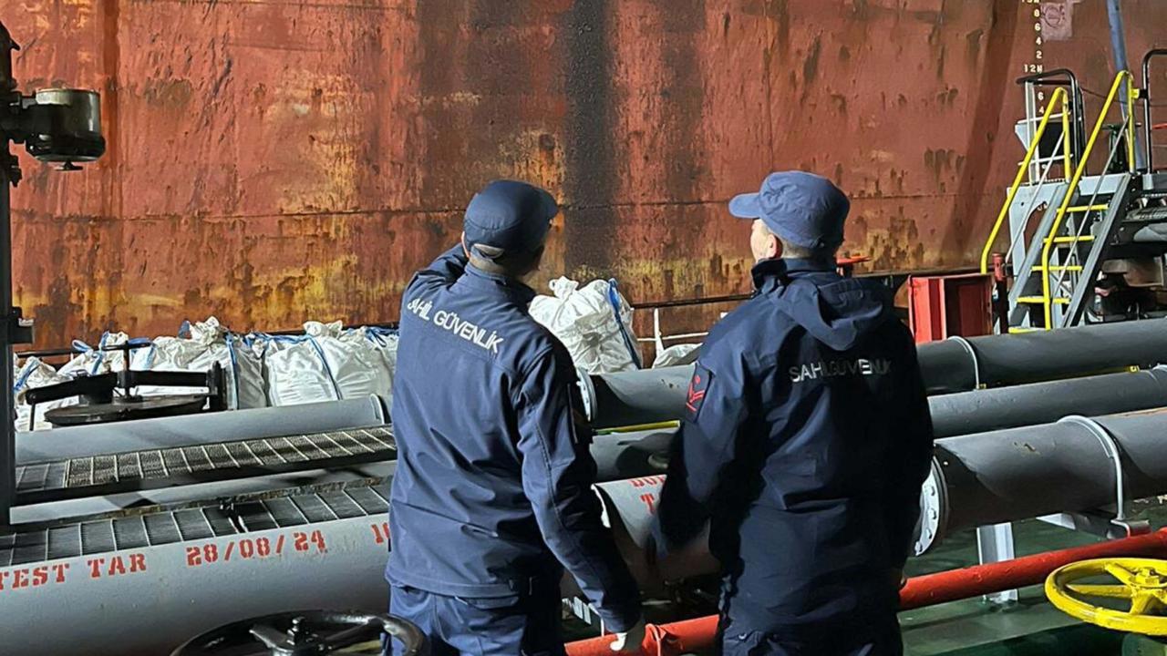 Denizi kirleten gemiye 39 milyon lira ceza!