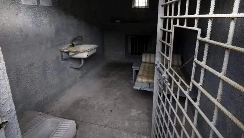 ABD’li Mahkumun Rusya’daki Şaşırtıcı Ceza Kararı: Psikiyatrik Tedavi ve Ek Süre
