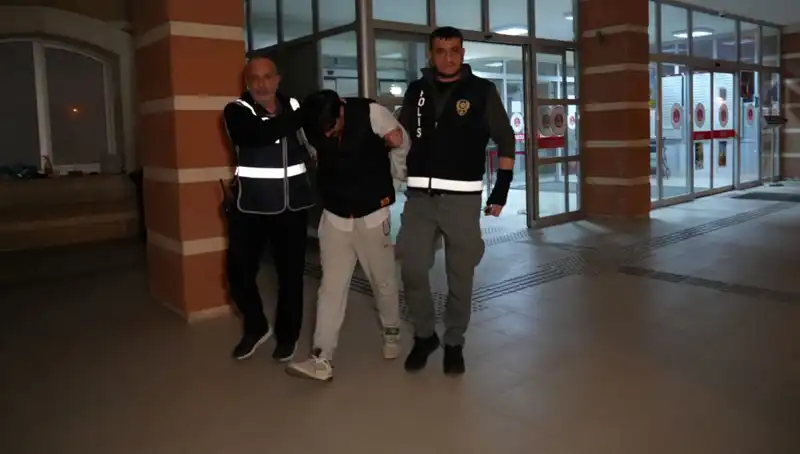 Duyulan Kötü Koku, Eşini Katleden Kocanın Vahşetini Ortaya Çıkardı