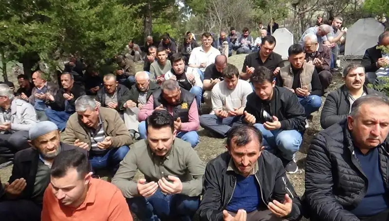 Bir Köyün Kalbinde Bıraktığı İz: Sevgi ve Gözyaşlarıyla Uğurlanan Bir Kahraman
