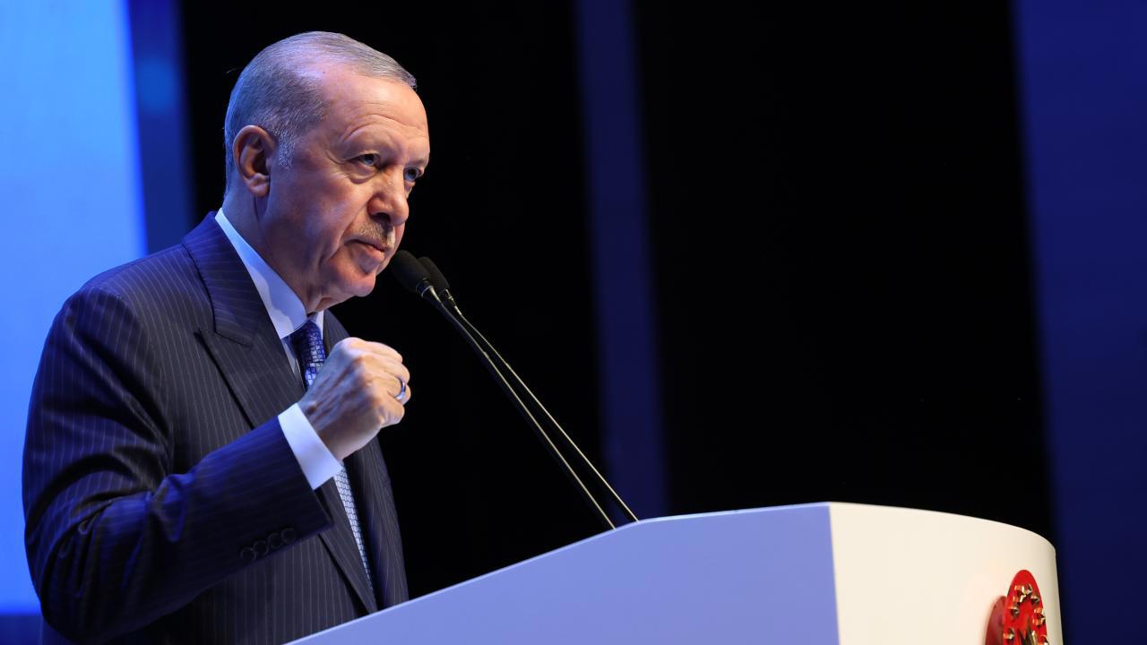 Cumhurbaşkanı Erdoğan: Necip Fazıl Ayasofya bir gün açılacak sözünü gerçekleştirdi