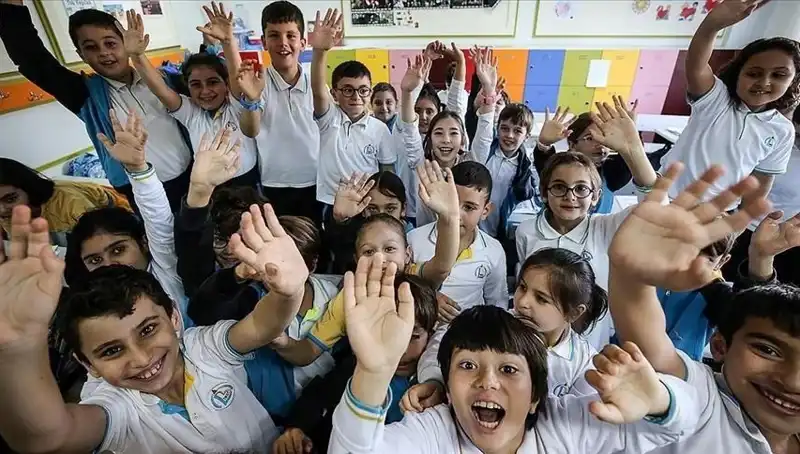 9 Günlük Tatilin Ardından Okullar Yeniden Açılıyor: Öğrencileri Neler Bekliyor?