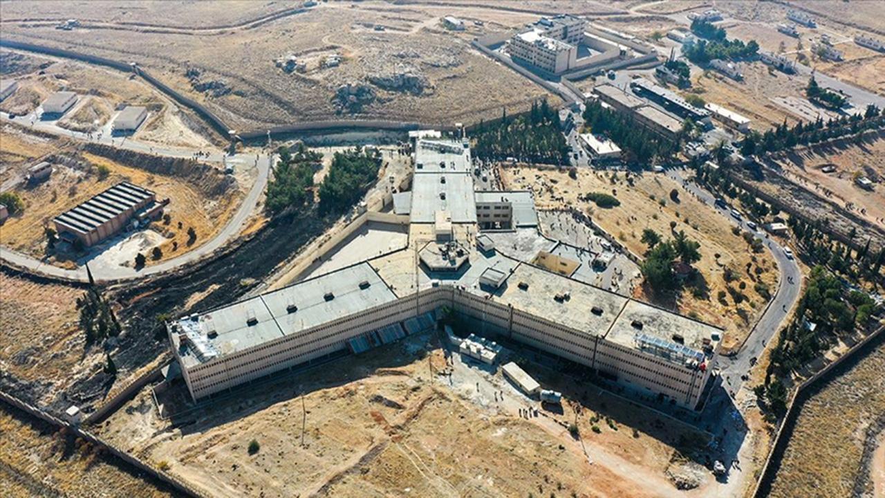 AFAD, Sednaya Hapishanesi'nde Dehşetengiz İnceleme Başlattı