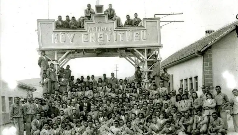 17 Nisan: Köy Enstitüleri'nin Kuruluş Yıl Dönümü ve Önemi