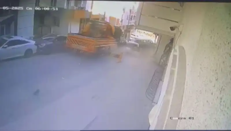 Kontrolden Çıkan Vinç, 23 Aracın Vahşice Savrulmasına Neden Oldu