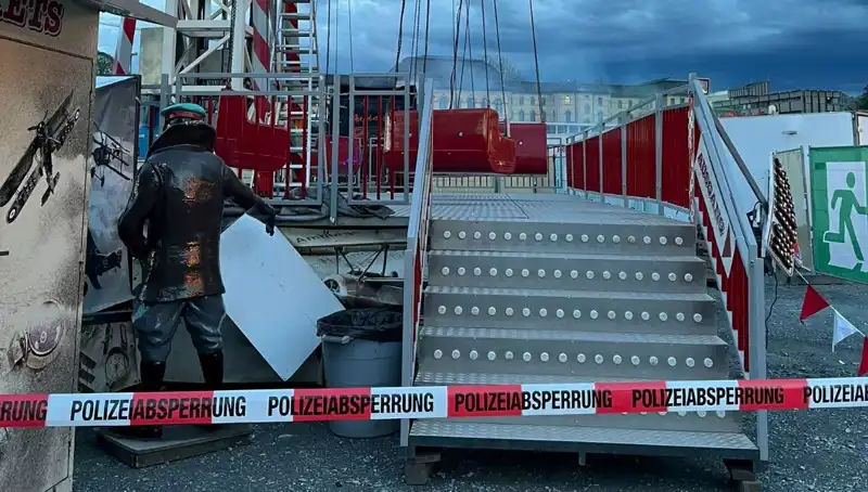 Salıncak Faciası: Reklam Direklerine Çarpma Anı Hayal Kırıklığı Yarattı