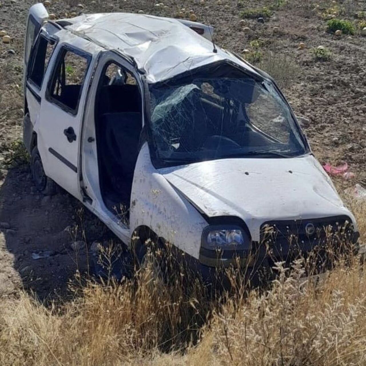 Kayseri'de Trafik Kazası: 1 Kişi Hayatını Kaybetti, 2 Yaralı"